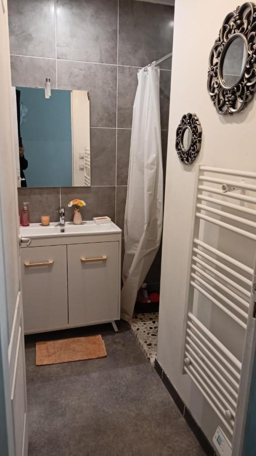 Charmante Petite Maison Maubeuge Buitenkant foto